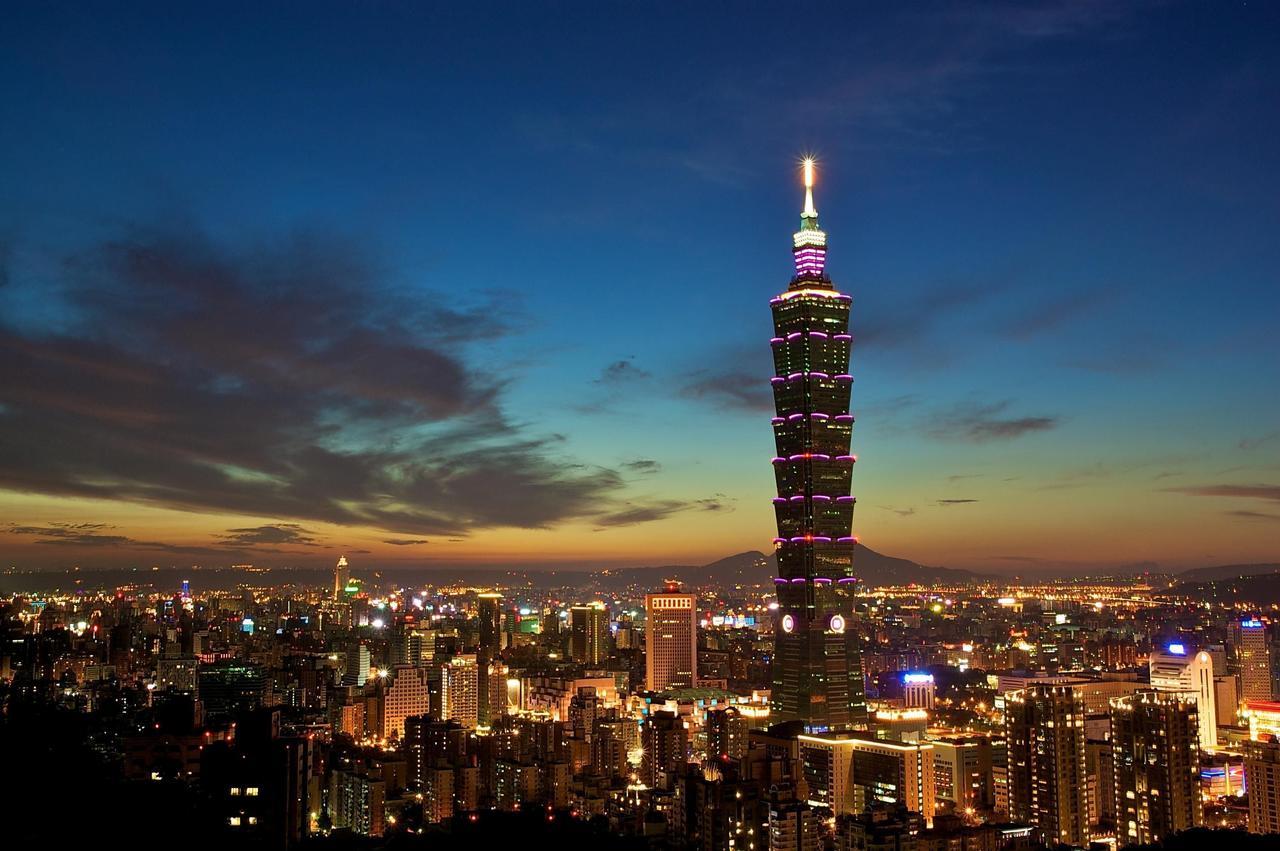 Hotel East Taipei Exteriör bild